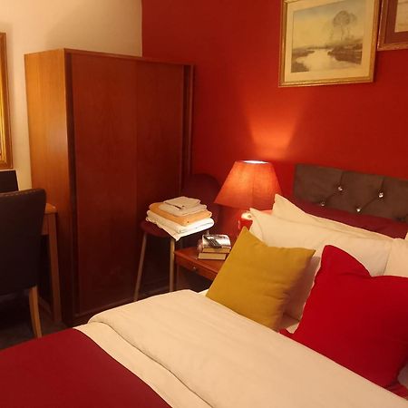 Ideal Home & Cottage Inviting 4 Bedroom Apartments Walsall Exterior photo