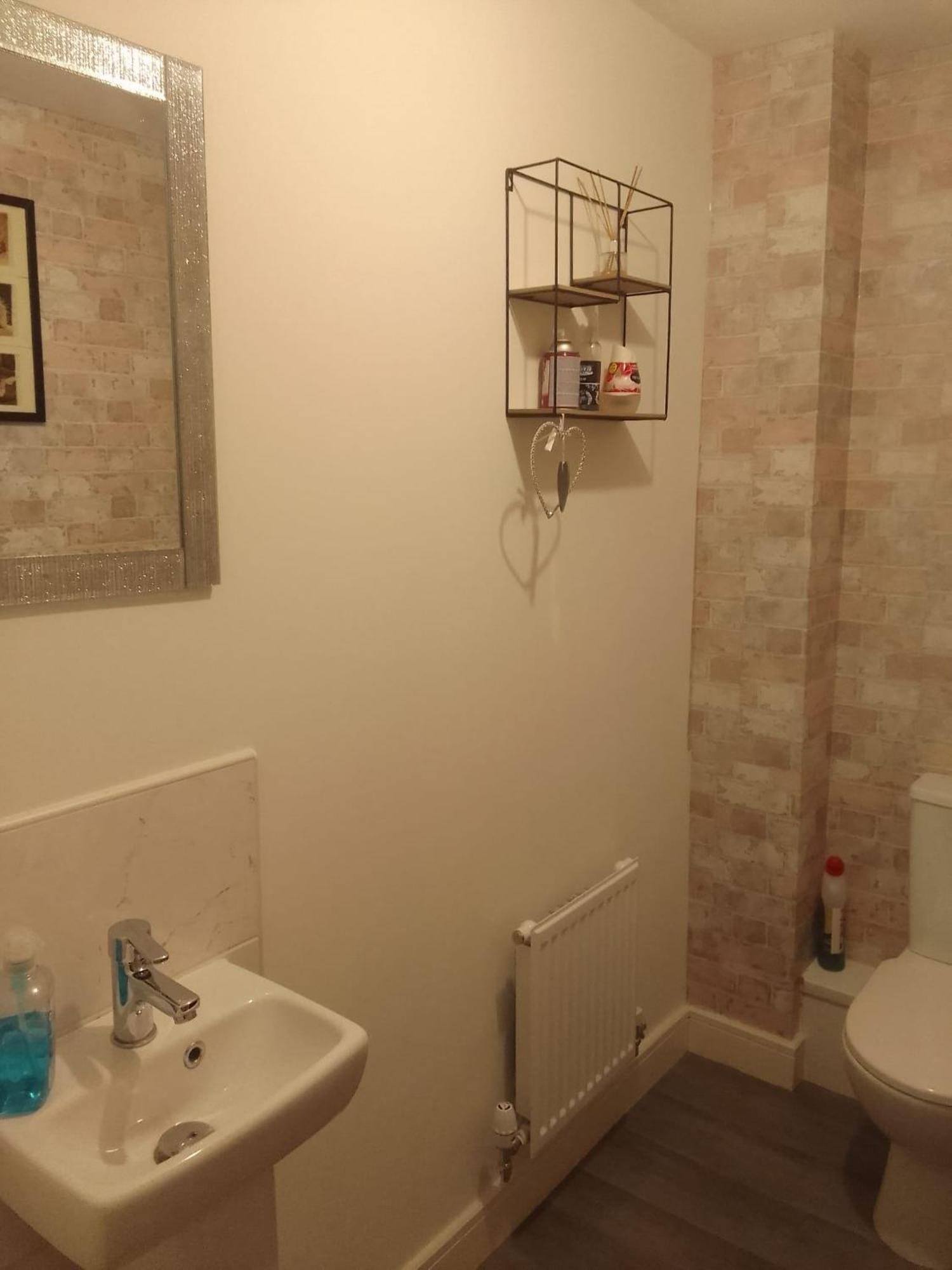 Ideal Home & Cottage Inviting 4 Bedroom Apartments Walsall Exterior photo